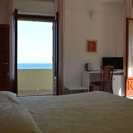 Bed & Breakfast Lucia Copanello